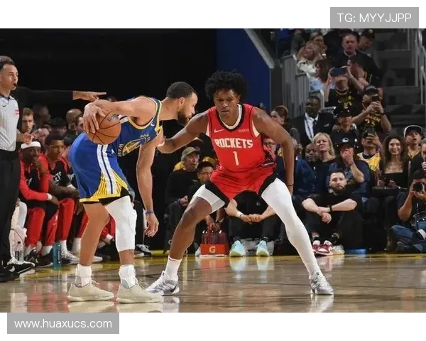 阿门新赛季三分手感冰冷休赛期训练成疑四场比赛十投皆失引热议